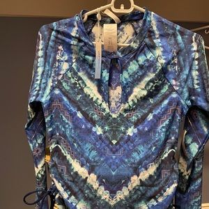 Lucky Brand long-Sleeve Tankini